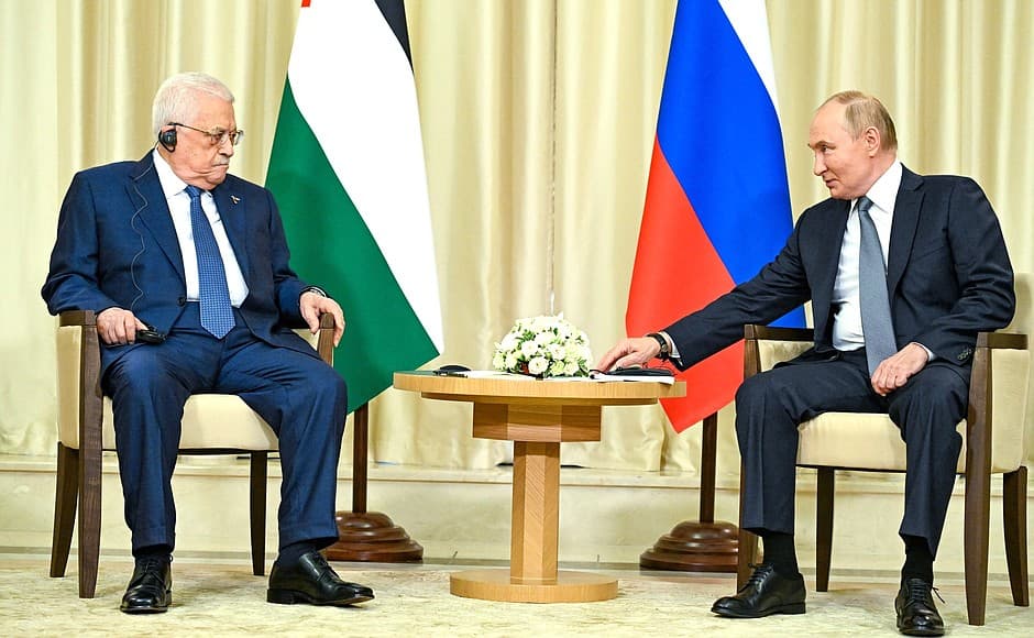 Rossiya prezidenti Falastin milliy ma’muriyati rahbari bilan uchrashdi
