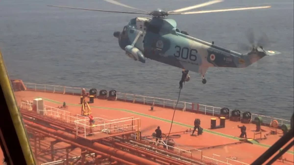 Eron Ummon ko‘rfazida AQSh neft tankerini hibsga oldi