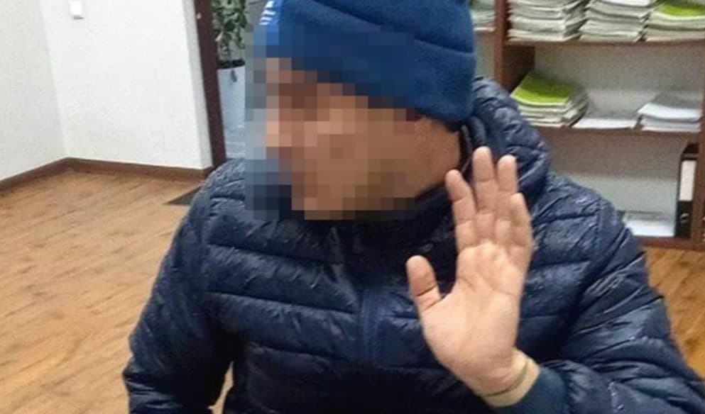 Uch nafar sobiq xotinidan aliment qarzdorligi uchun 15 sutkaga qamalgan erning qarzlarini uning 4-xotini to‘ladi