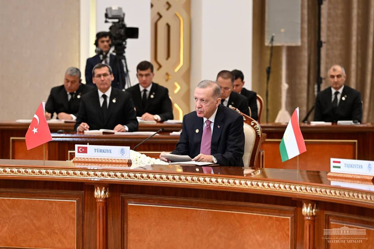 Erdoğan calls on ECO members to raise voice against Israel’s attack on Gaza