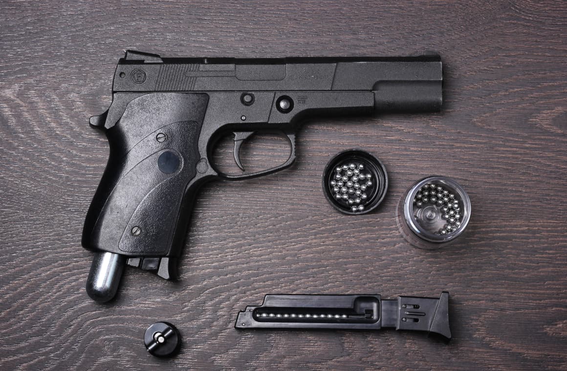 Voluntary surrender of non-firearm weapons exempts individuals from liability