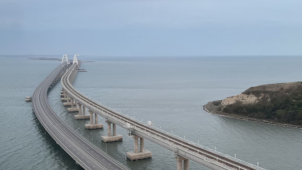 Украина призвала суд в Гааге обязать Россию снести Крымский мост