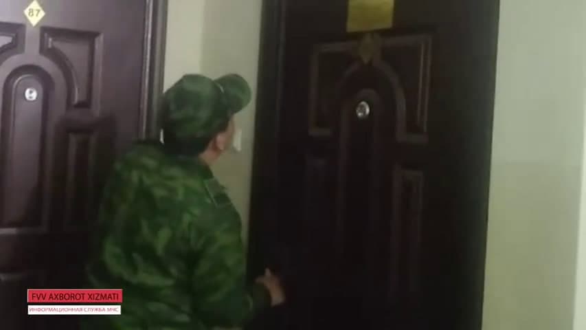 Тошкентда қутқарувчилар уй ичида қулфланиб қолган 1 ёшли болага ёрдам кўрсатди