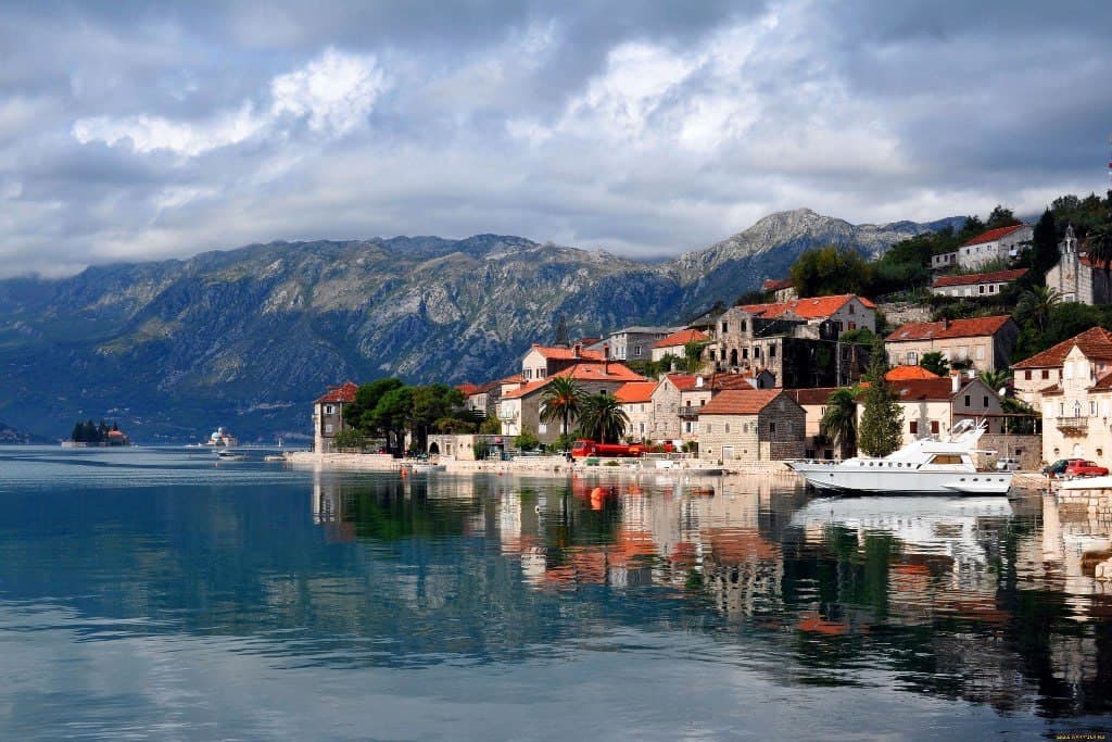 Montenegro suspends visa-free regime for citizens of Uzbekistan