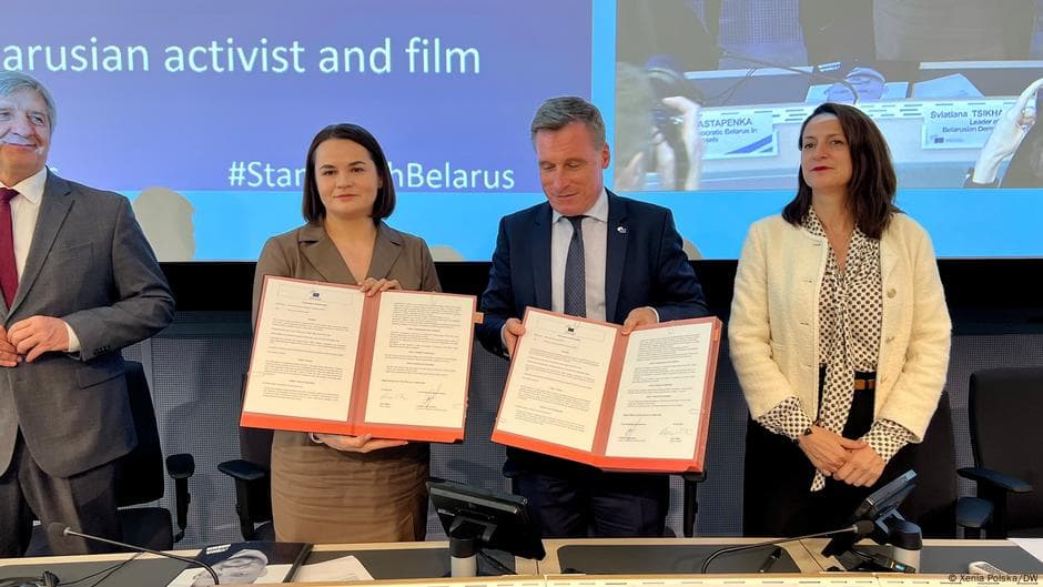 Belarus demokratik kuchlari YeI qo‘mitasi bilan memorandum imzoladi