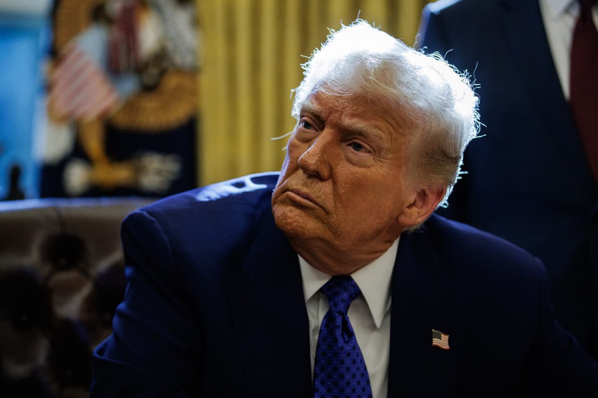 Трамп янги божлар жорий этиши мумкин