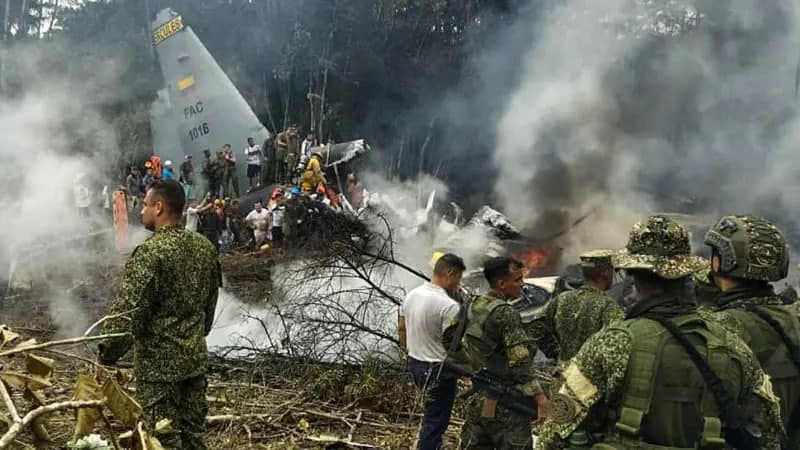 В Колумбии при крушении военного самолета погибли 66 человек
