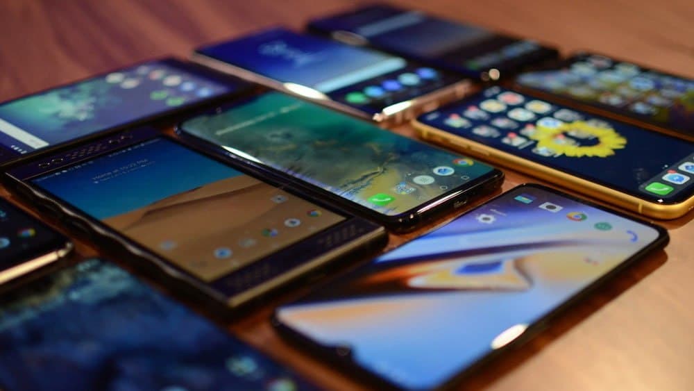 Uzbekistan exports over 4,000 mobile phones in nine months