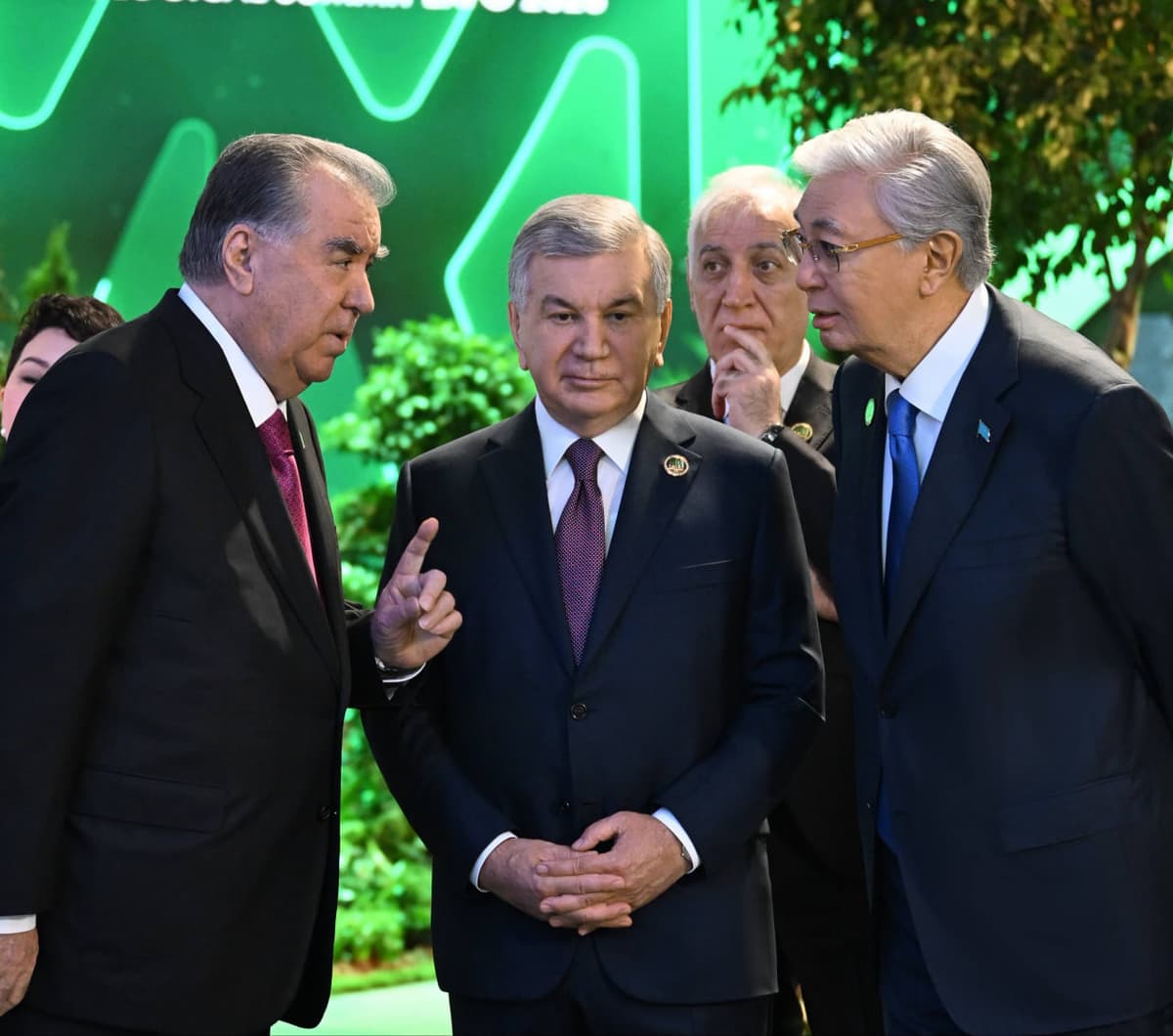 Kompensatsiya talabi, havo iflosligi va eriyotgan muzliklar. MO yetakchilari eko-sammitda nimalarni gapirdi?