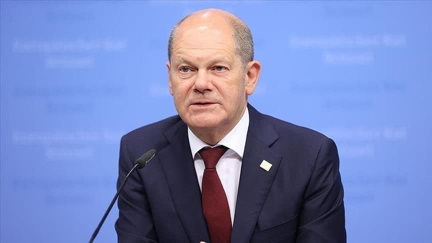 Germaniya kansleri Ukraina demilitarizatsiyasiga qarshi chiqdi