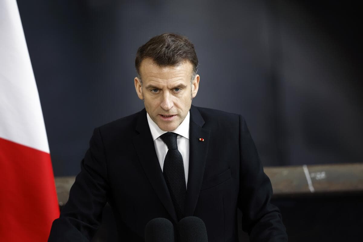 Макрон заявил о планах увеличить количество ядерных боеголовок