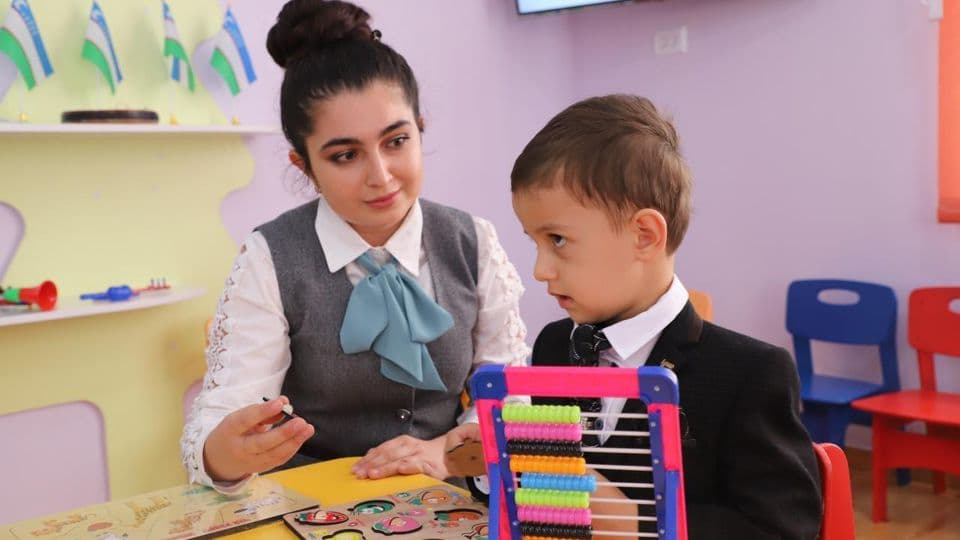 Энди боғча тарбиячилари ва психологлар ҳам касбий сертификатдан ўтади