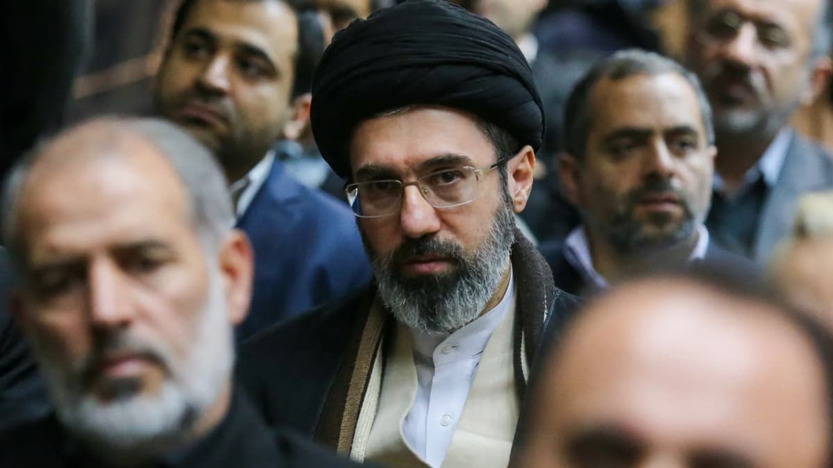The Times: Mujtaba Xominaiy hushsiz holatda qolmoqda