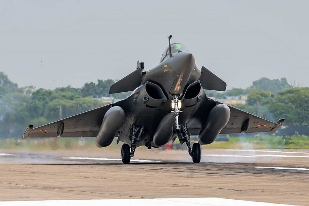 The Telegraph: Франция Германияга ядровий қуролга эга қирувчи самолётларини жойлаштиришга тайёр