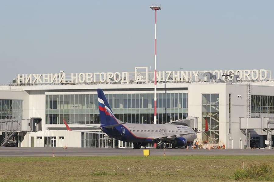 Rossiya aeroportida o‘zbekistonlik 10 kg soch bilan ushlandi