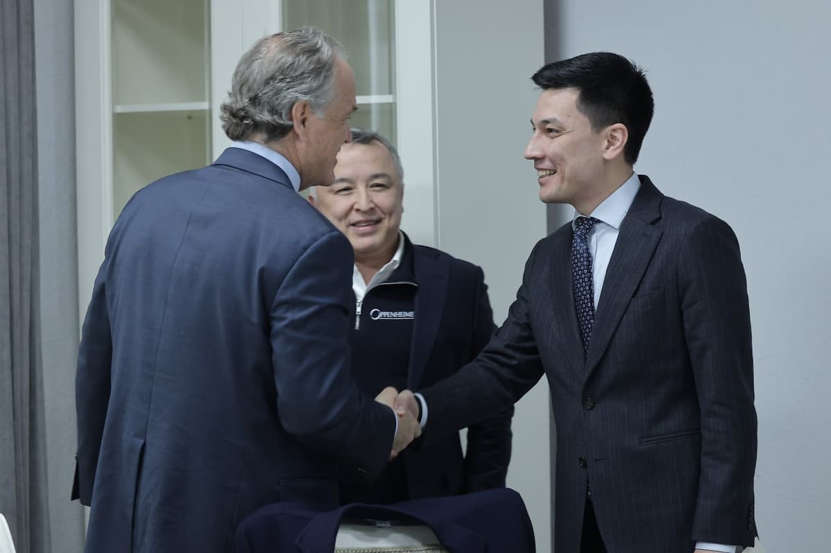 Uzbekistan eyes Oppenheimer’s support for IPOs and bond placements