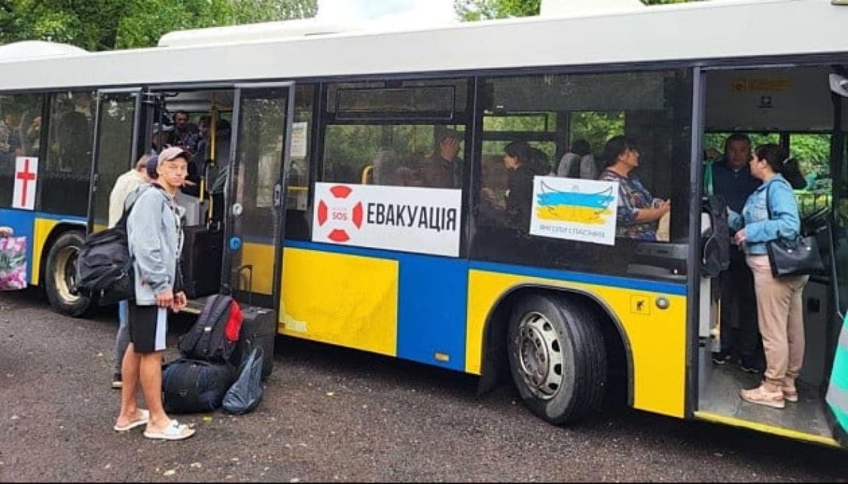 Ukraina Pokrovsk atrofidagi hududlardan aholini evakuatsiya qilishni boshladi – OAV