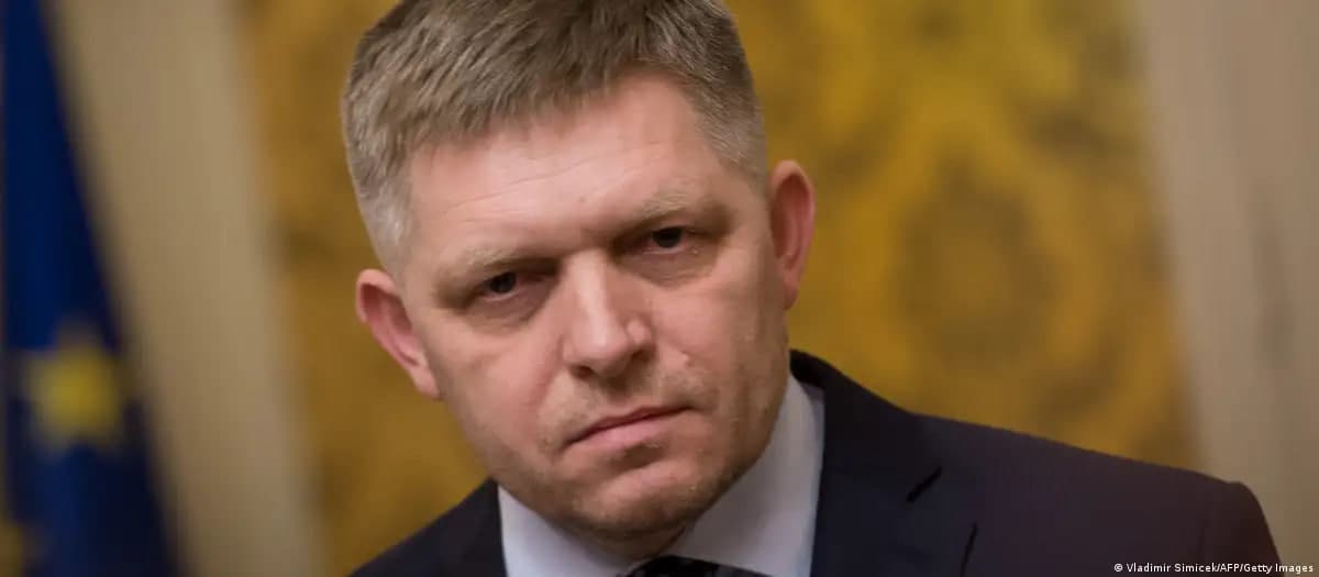 “Дружба” атрофидаги баҳс: Зеленский Фицони Киевга таклиф қилди