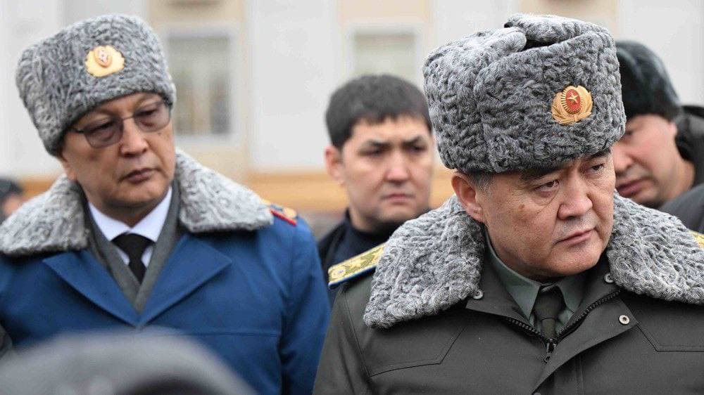 «Hech kimni ushlab o‘tirmaymiz» – Japarov hukumatni Tashiyevning odamlaridan «tozalamoqda»