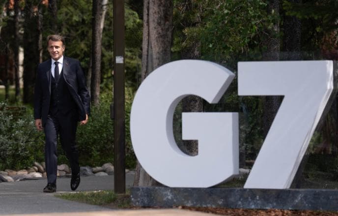 Франция АҚШдаги UFC турнири сабабли G7 саммити муддатини ўзгартирди