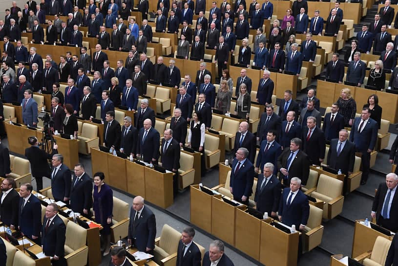 "Proyekt": RFda yuqori darajadagi davlat xizmatchilarining 76 foizi hokimiyatda qarindoshlarga ega