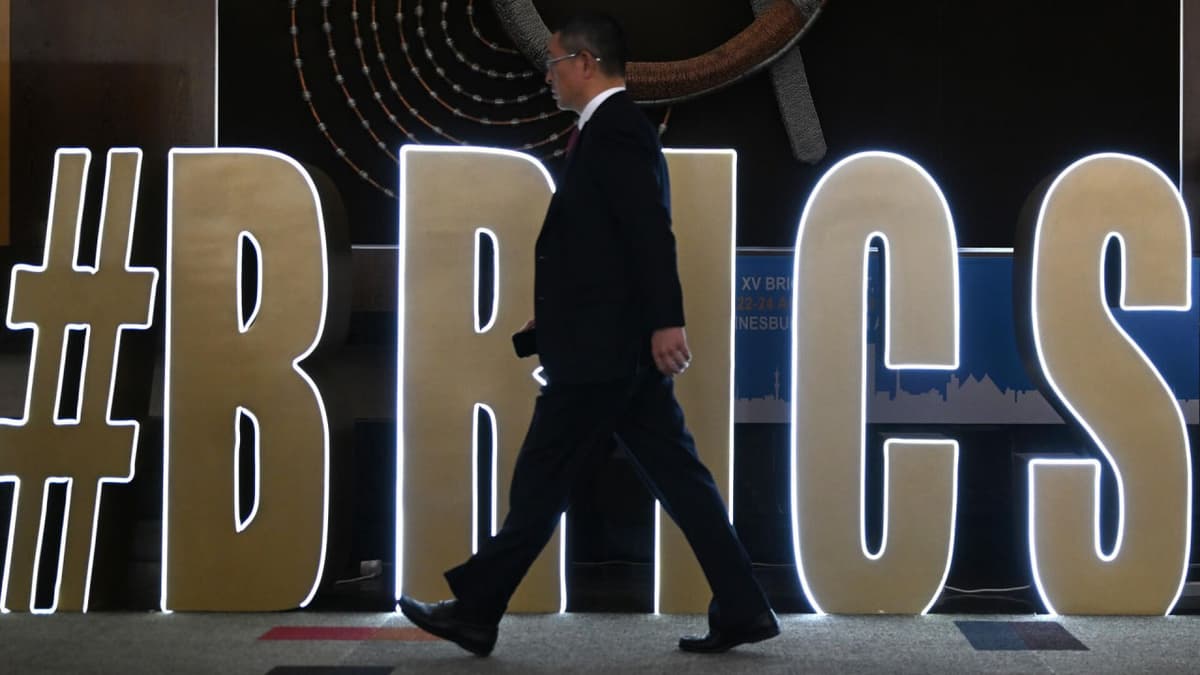 BRICS vs G7: 2026 йил ЯИМ ўсиши прогнозлари — BRICS устун