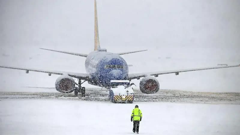 AQShdagi qor bo‘roni: o‘nlab qurbonlar, bekor qilingan minglab aviareyslar va o‘zgarayotgan prognozlar