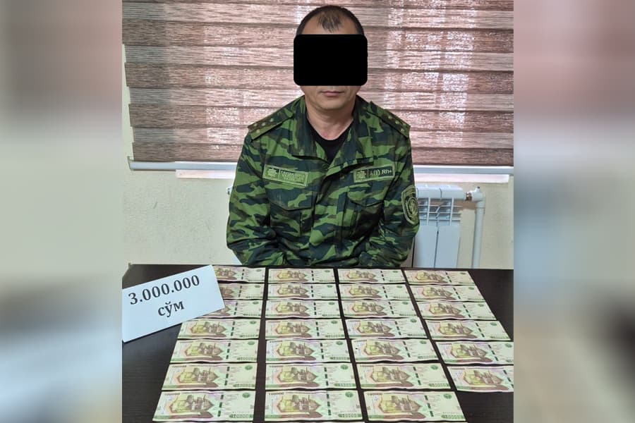 В Джизаке при получении взятки задержан сотрудник МЧС