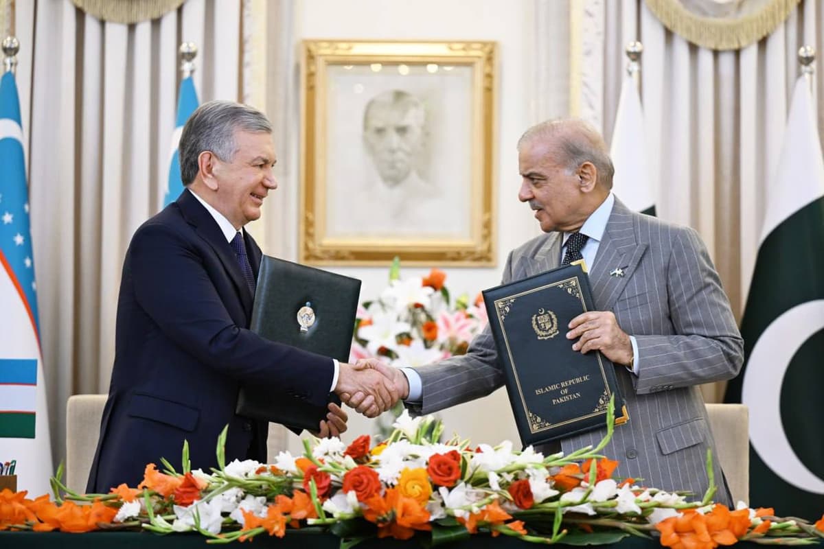 Shavkat Mirziyoyev va Pokiston bosh vaziri Shahboz Sharif Qo‘shma deklaratsiyani imzoladi