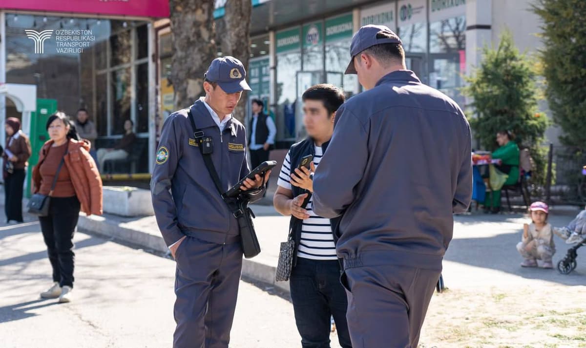 Tashkent transport inspectors crack down on fare dodgers in citywide bus raids