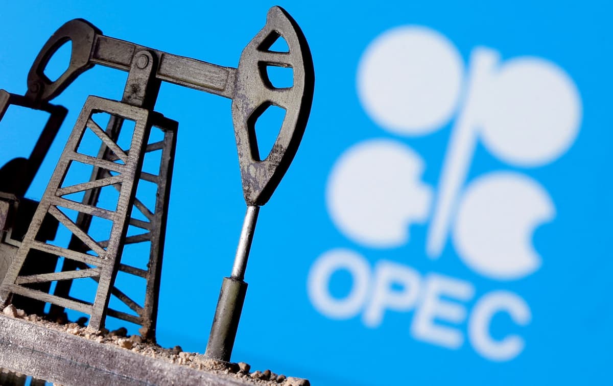 Saudiya OPEC yetakchisi sifatida AQSh va Rossiya o‘rtasida qolib ketdi
