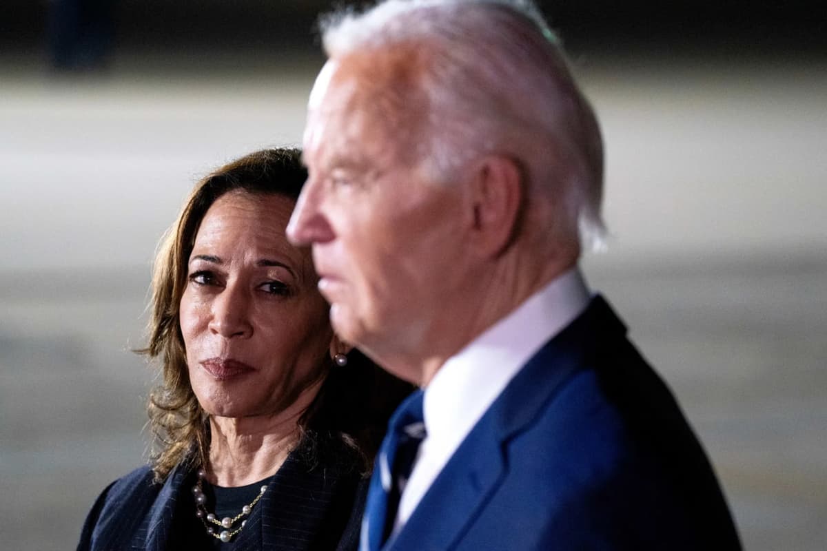 Kamala Harris o‘z kitobida Jo Baydenni tanqid qildi