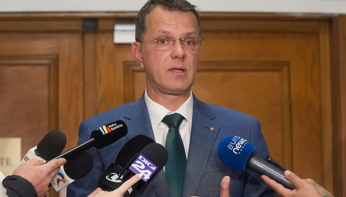 Ruminiya mudofaa vaziri rezyumesidagi yolg‘on ma’lumotlar sabab ishdan ketdi