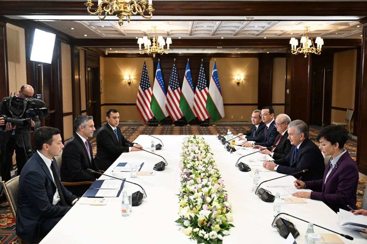 President Mirziyoyev and GM executive discuss expanding cooperation and product range