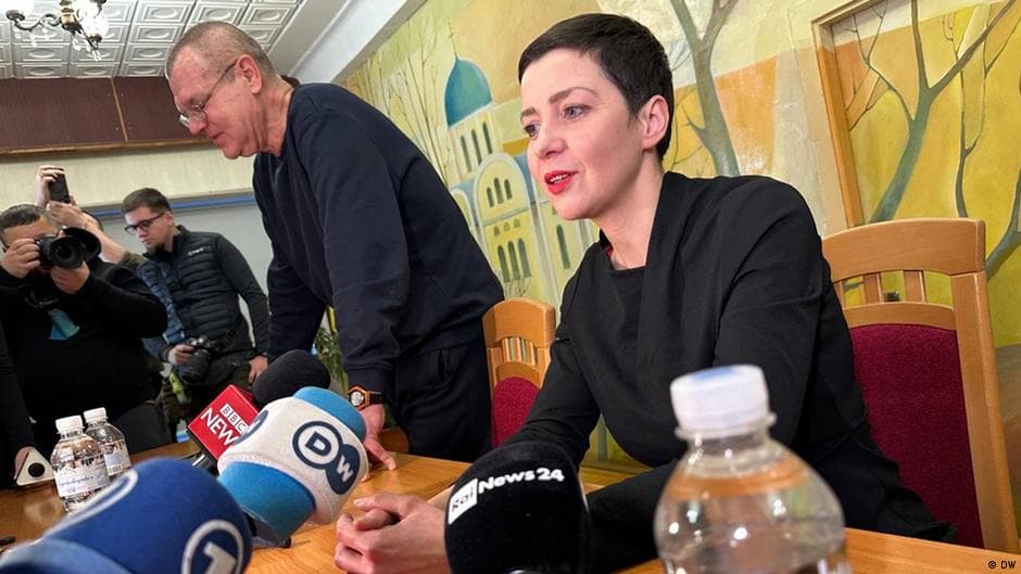 Германия Мария Колесникова ва Виктор Бабарикони қабул қилади