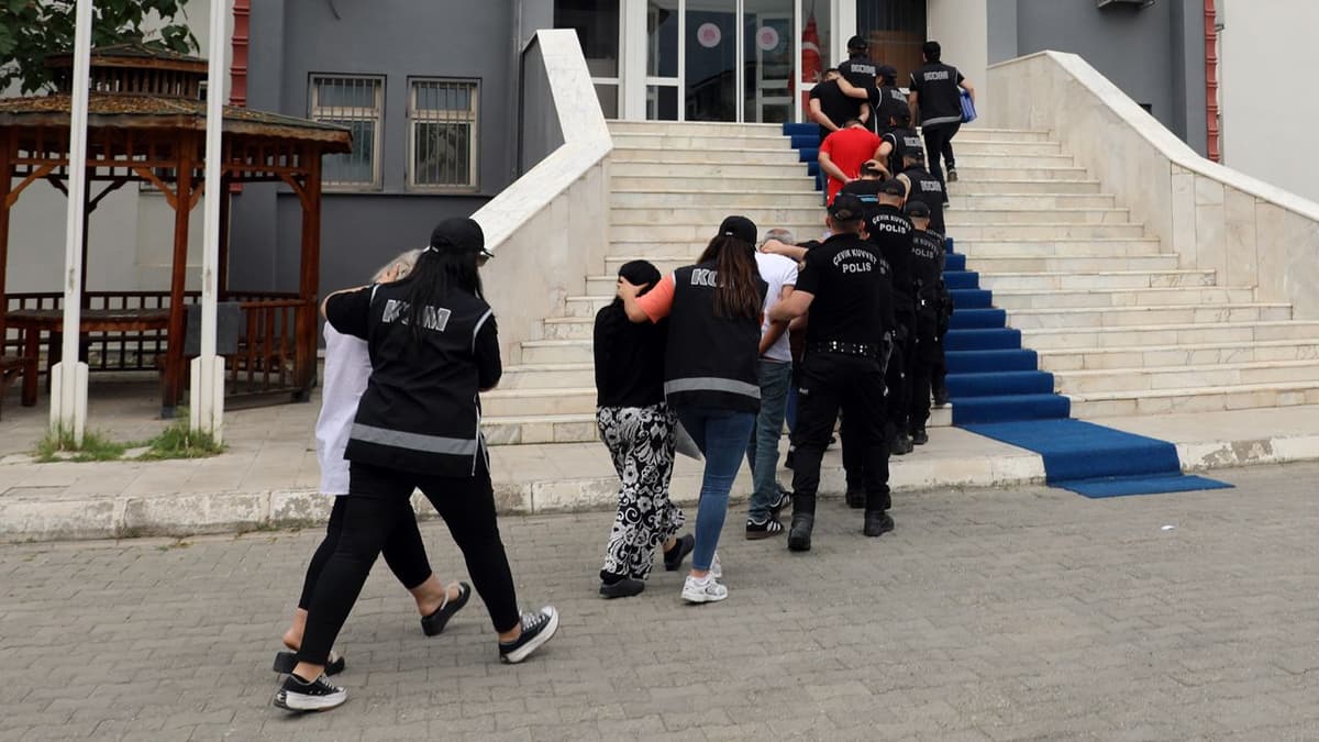 Turkiyada fohishalikka majburlab kelingan 3 nafar o‘zbekistonlik ayol deportatsiya qilindi