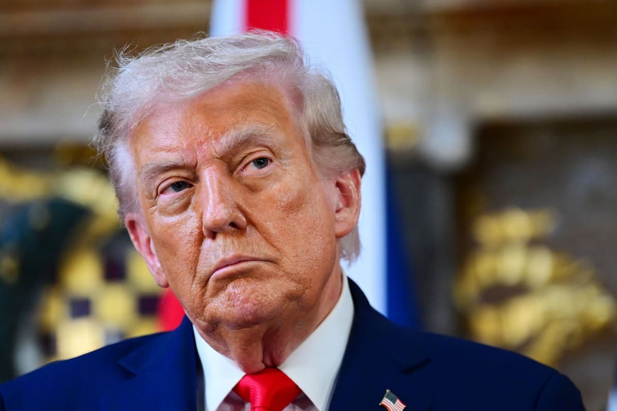 АҚШ суди Трампнинг The New York Times'га қарши даъвосини вақтинчалик рад этди