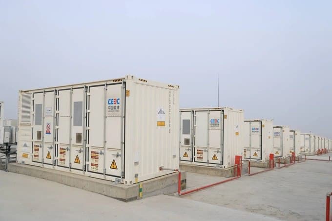 Uzbekistan approves 450 MW battery storage projects with Masdar and Eaglerise