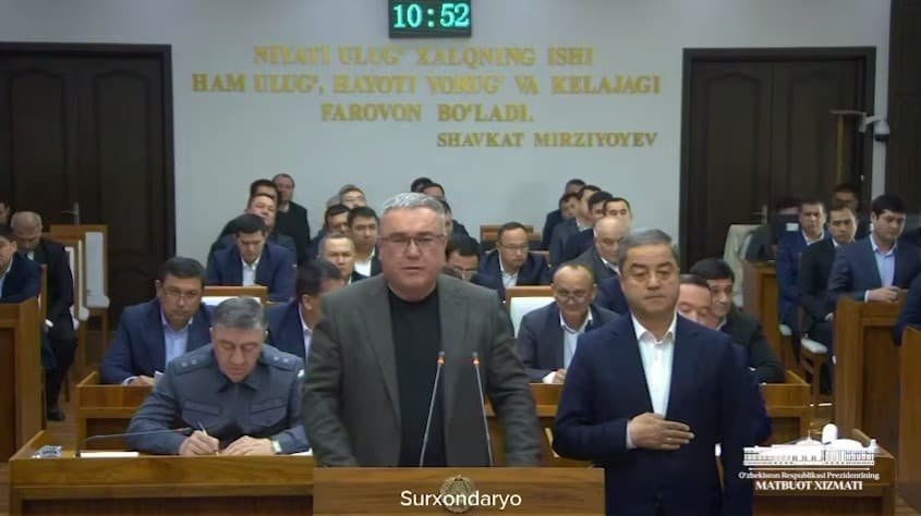 Shavkat Mirziyoyev Bahrom Raupovni «Do‘stlik» ordeni bilan mukofotladi