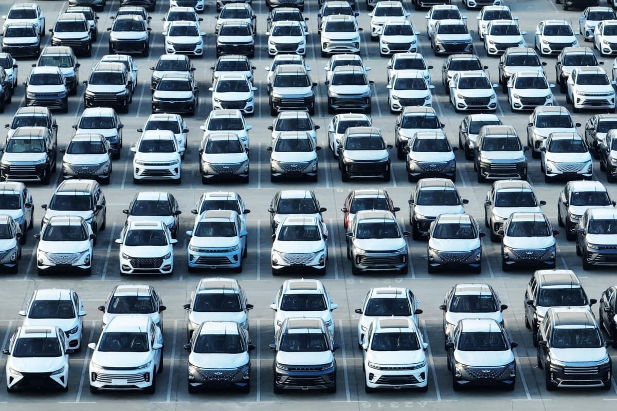 O‘zbekistonga avtomobil importi 3 barobarga quladi