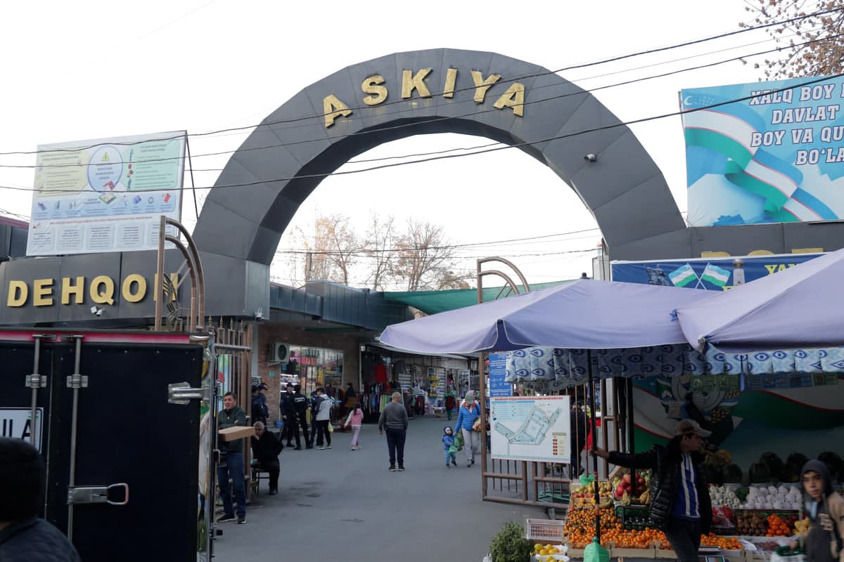 FVV: Toshkentdagi Askiya bozorida ayrim do‘konlar faoliyati vaqtincha to‘xtatildi
