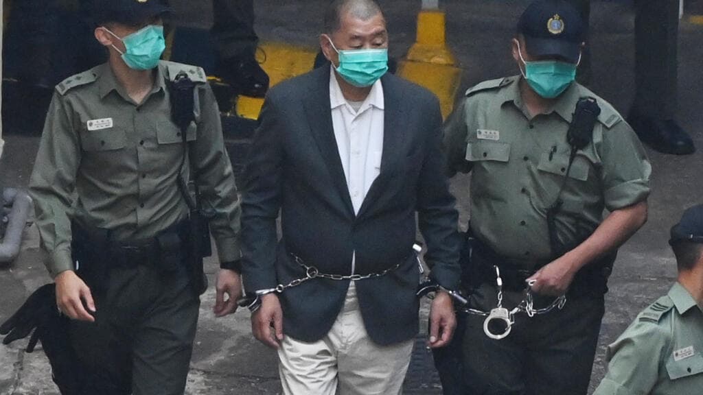 Hongkongda media magnat Jimmi Lay 20 yilga qamaldi