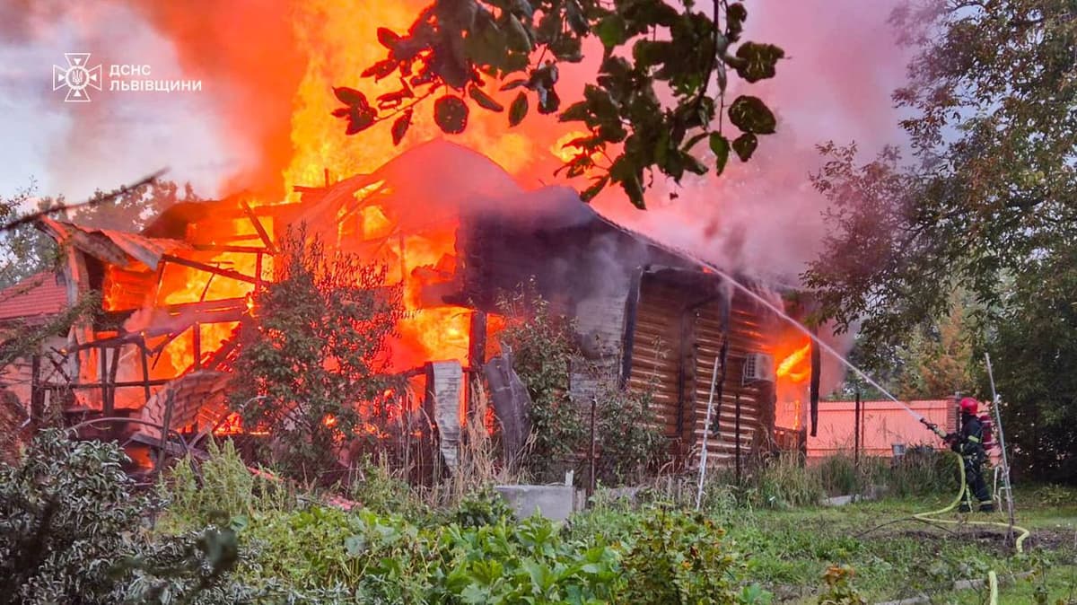 Rossiya Ukraina g‘arbiga raketa va dronlar bilan zarba berdi