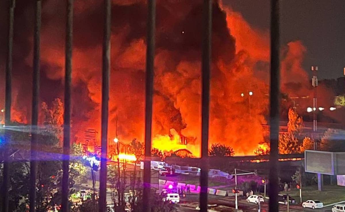 Uch qahramon bozorida yirik yong‘in sodir bo‘ldi (video)