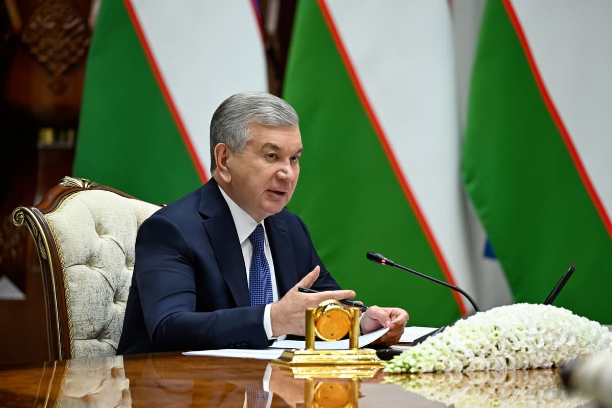 “Аслида бу – коррупция!” — Шавкат Мирзиёев қурилиш қилиш учун берилган аризаларнинг кўп рад этилиши ҳақида