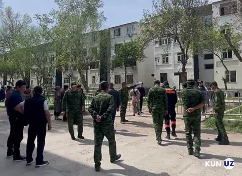 Гулистонда кўп қаватли уй қулаш хавфи сабаб унда яшовчилар эвакуация қилинди