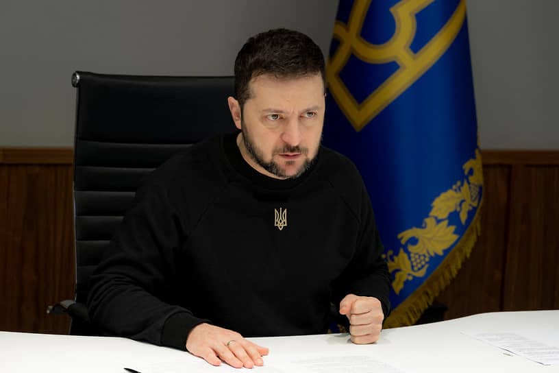 Zelenskiy Piotrovskiy va boshqa rossiyaliklarga qarshi sanksiyalar kiritdi
