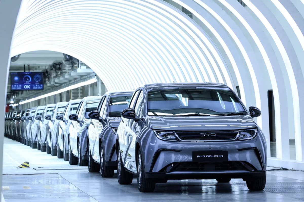 Toyota yetakchi, BYD shiddat bilan yaqinlashmoqda: dunyo avtobozori reytingi