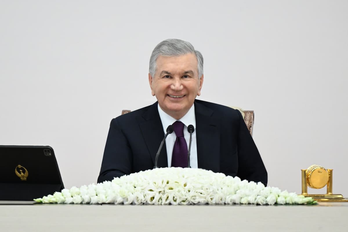 Президент тадбиркорлар билан учрашуви якунлари бўйича фармон имзолади