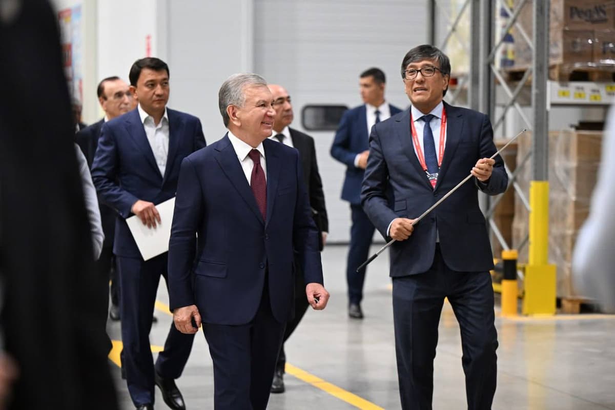 Президент «Янги авлод» махсус саноат зонасида амалга оширилаётган лойиҳалар билан танишди